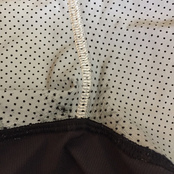 Lululemon reflective speed shorts - Picture 5 of 9